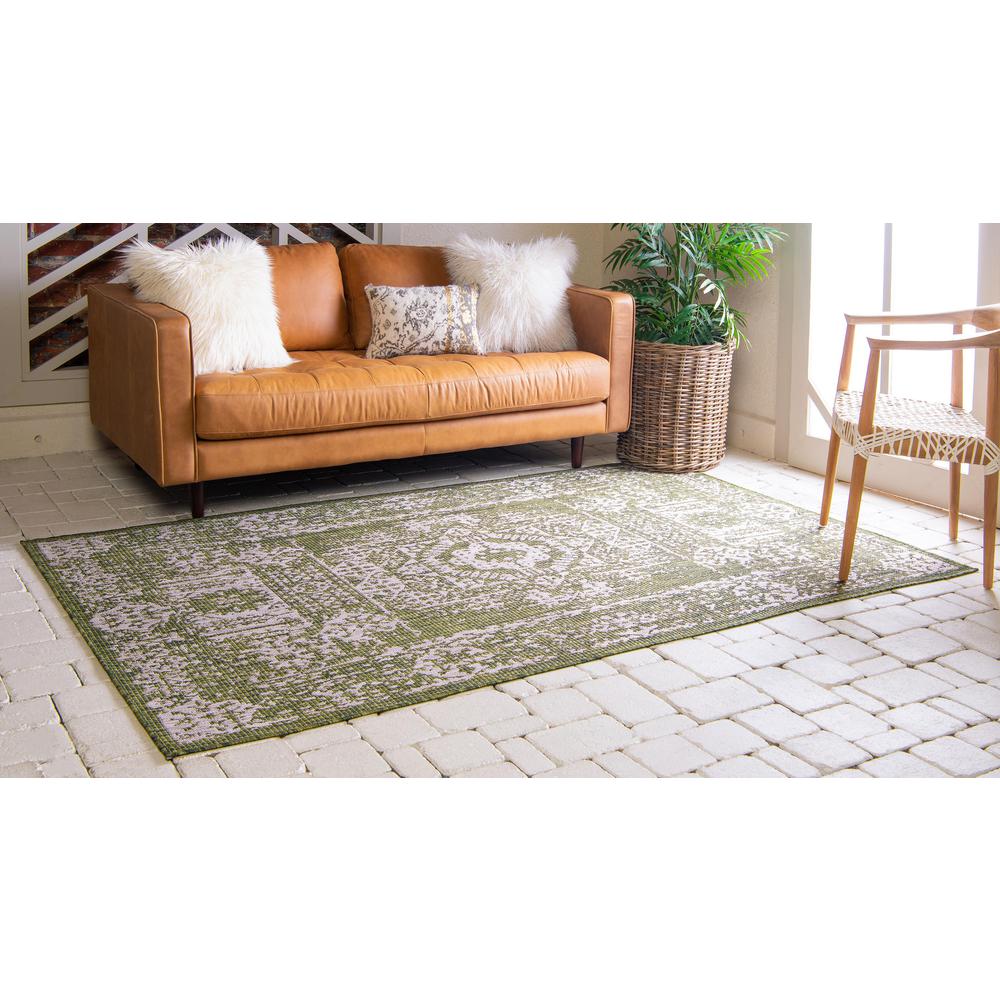 Outdoor Timeworn Rug, Green (7' 0 x 10' 0). Picture 4