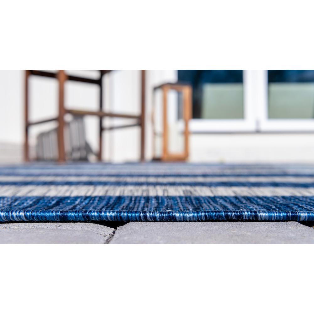 Outdoor Distressed Stripe Rug, Blue (8' 0 x 11' 4). Picture 5
