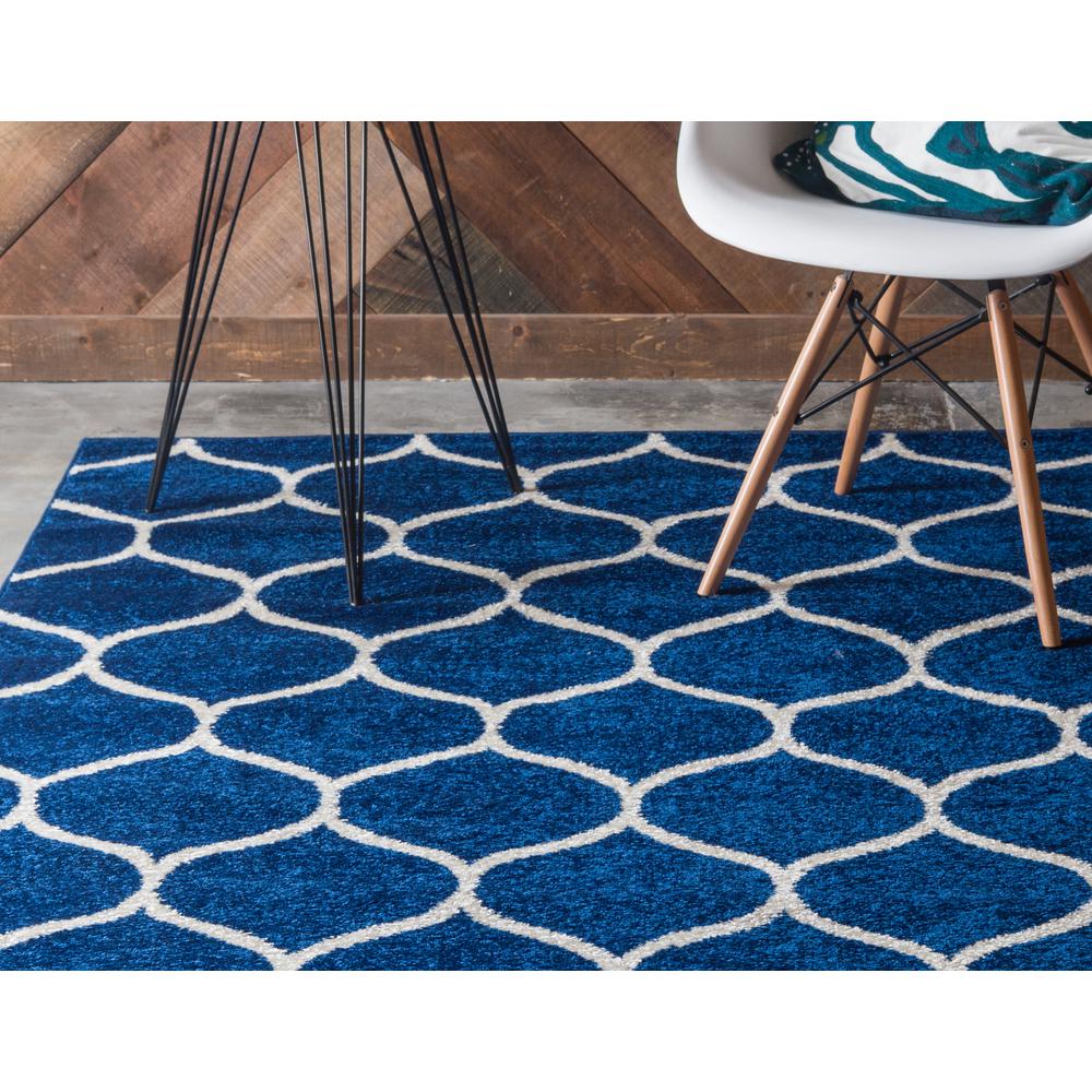 Rounded Trellis Frieze Rug, Navy Blue (3' 3 x 5' 3). Picture 4