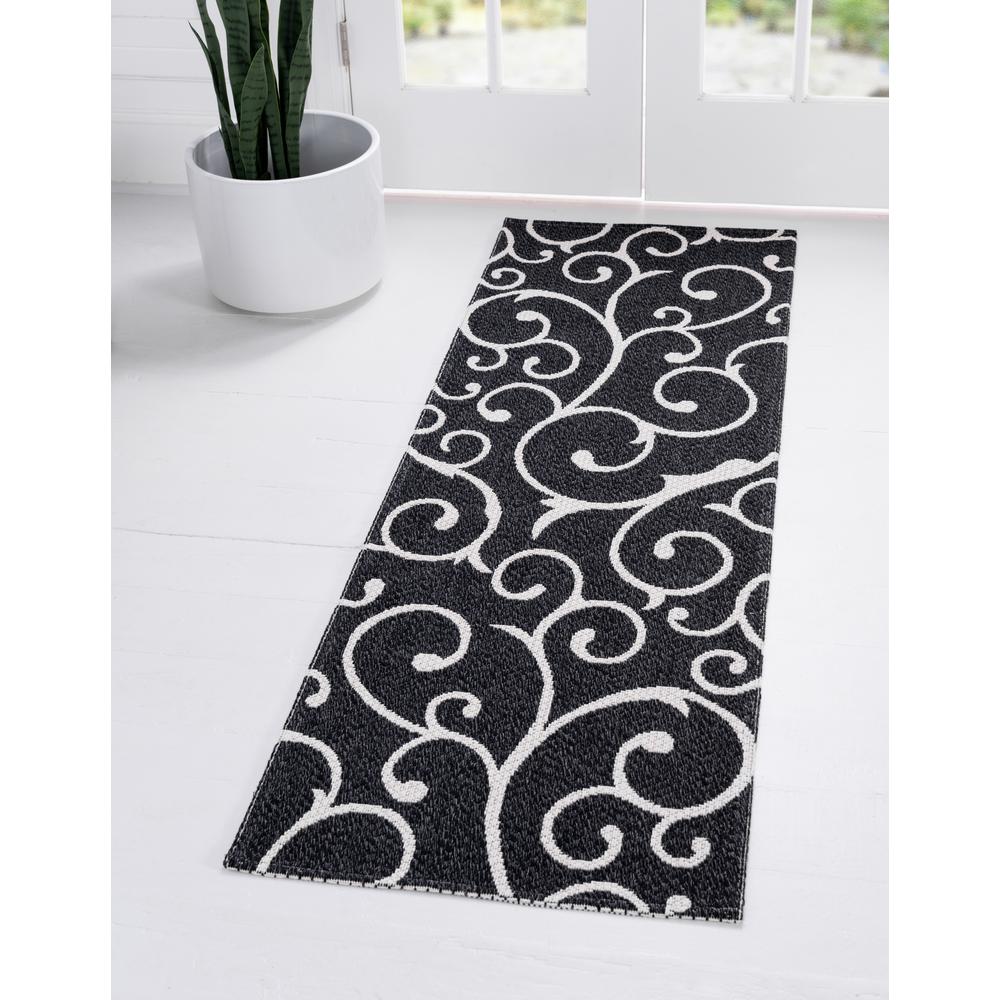 Scroll Decatur Rug, Black/Ivory (2' 2 x 7' 4). Picture 2