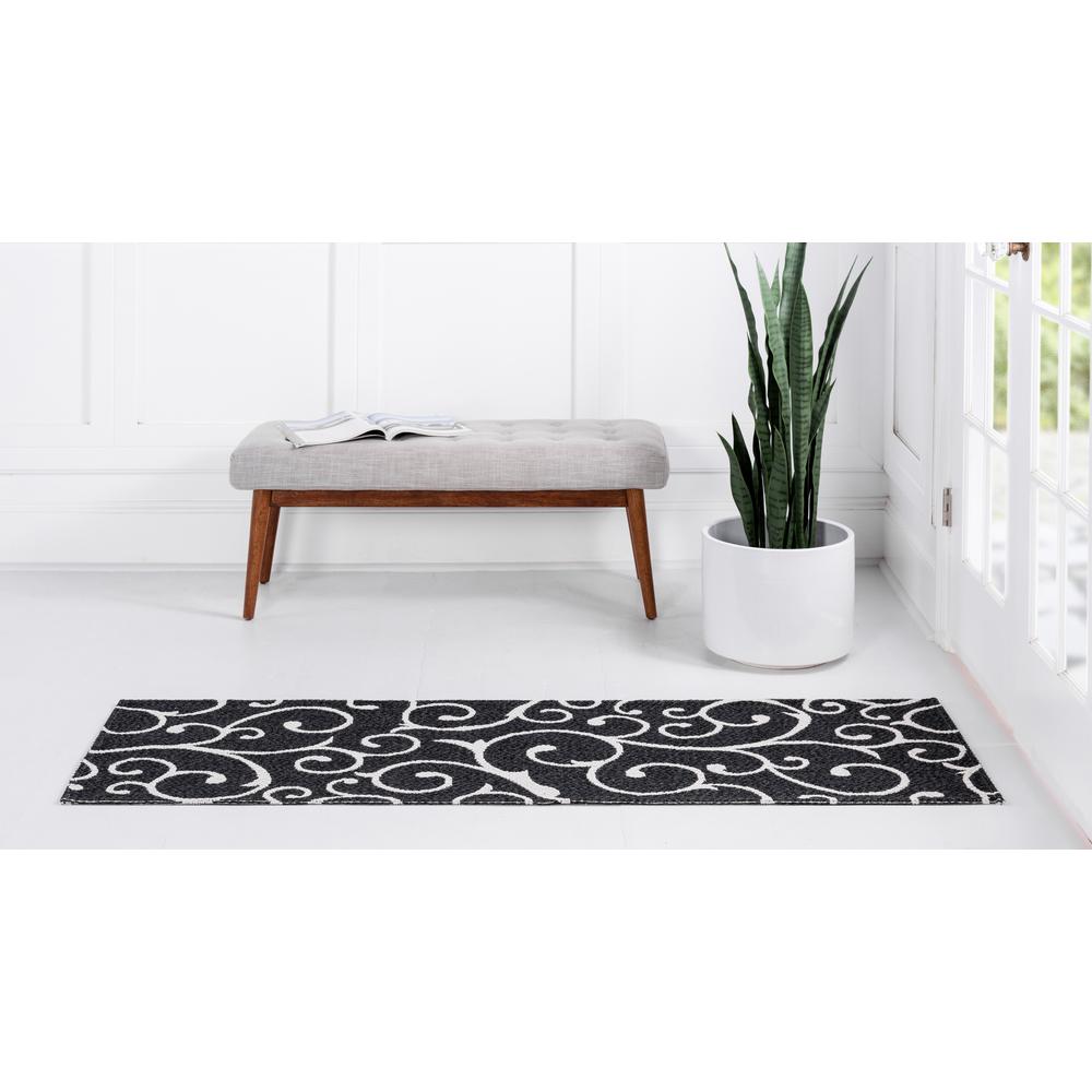 Scroll Decatur Rug, Black/Ivory (2' 2 x 7' 4). Picture 4