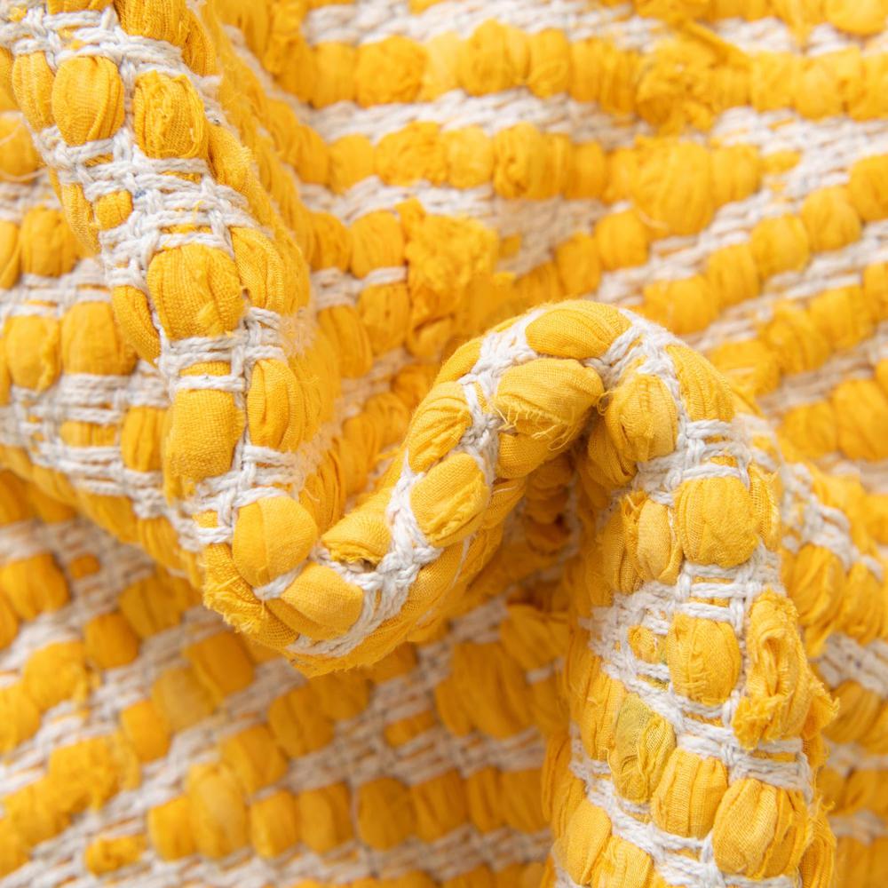 Unique Loom Rectangular 4x6 Rug in Yellow (3153235). Picture 5