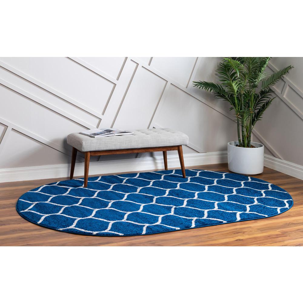 Unique Loom 4x6 Oval Rug in Navy Blue (3151656). Picture 3