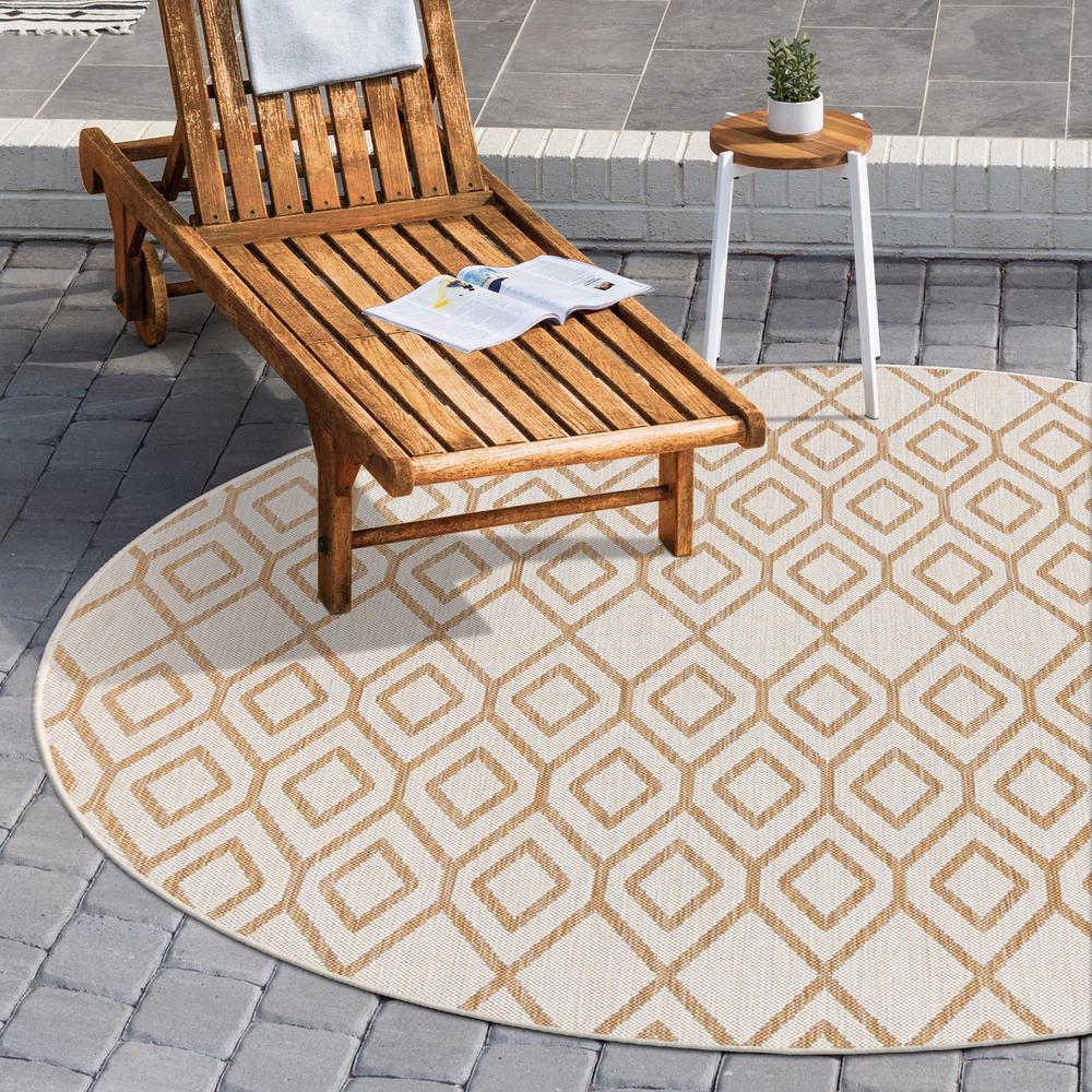 Jill Zarin Outdoor Turks and Caicos Area Rug 6' 7" x 6' 7", Round Beige. Picture 2