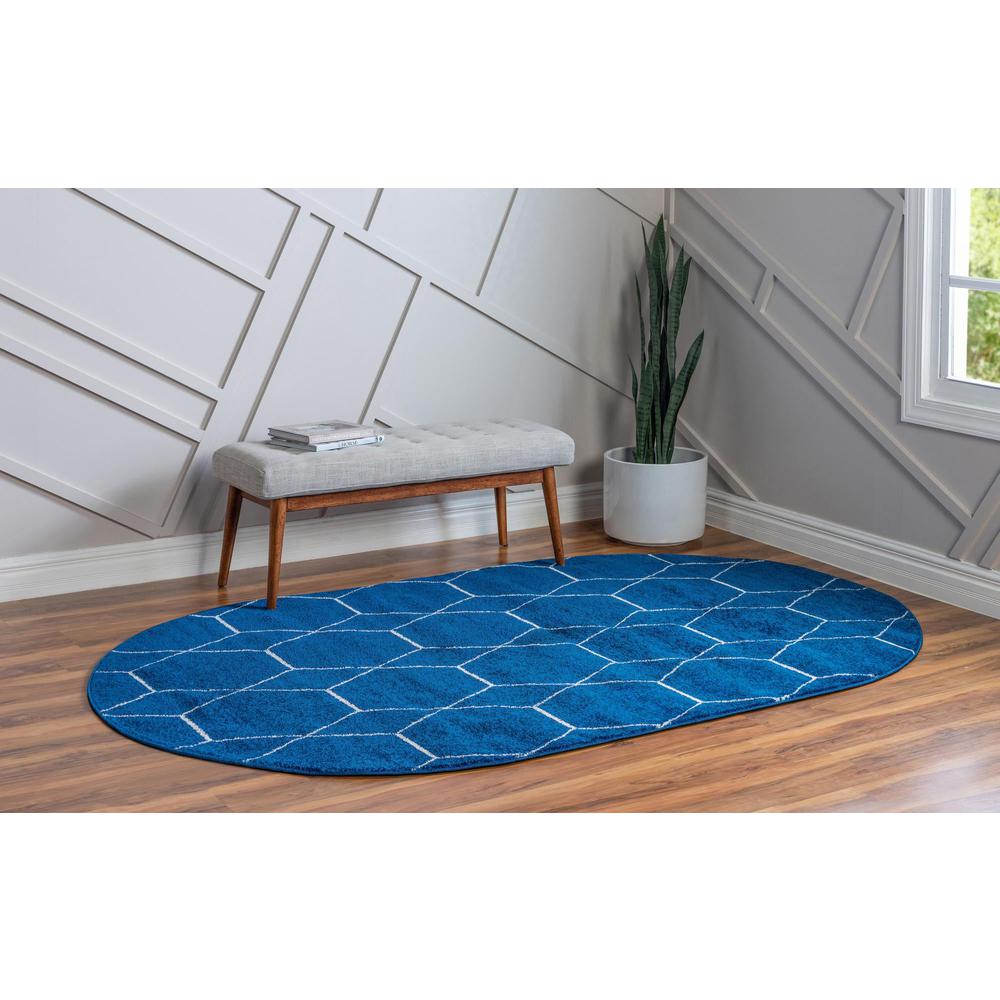 Unique Loom 4x6 Oval Rug in Navy Blue (3151588). Picture 3