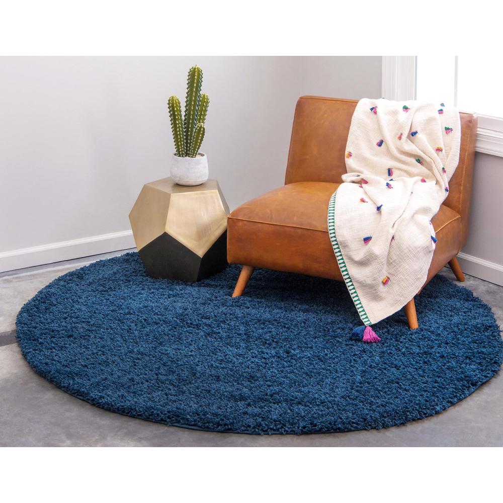 Unique Loom 4 Ft Round Rug in Navy Blue (3151327). Picture 3