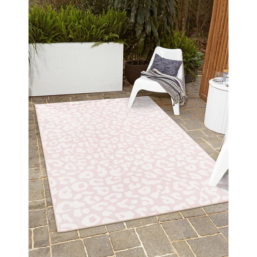 Outdoor Safari Collection, Area Rug, Pink Ivory, 5' 3" x 7' 10", Rectangular. Picture 2
