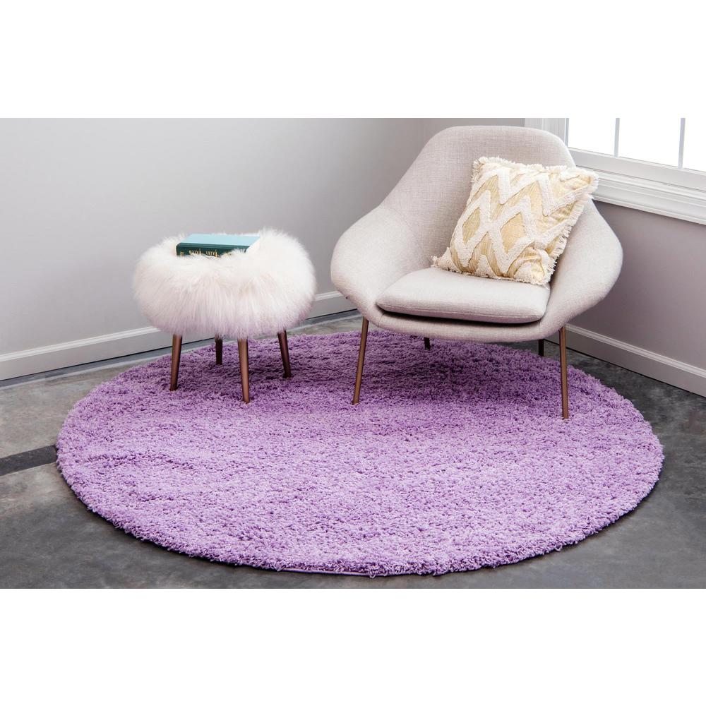 Unique Loom 4 Ft Round Rug in Lilac (3151457). Picture 3