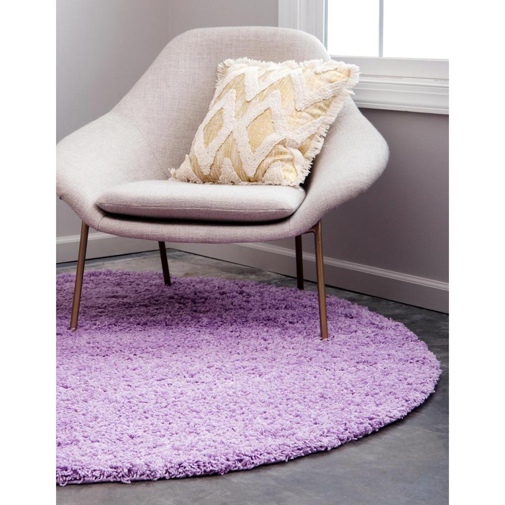 Unique Loom 4 Ft Round Rug in Lilac (3151457). Picture 4