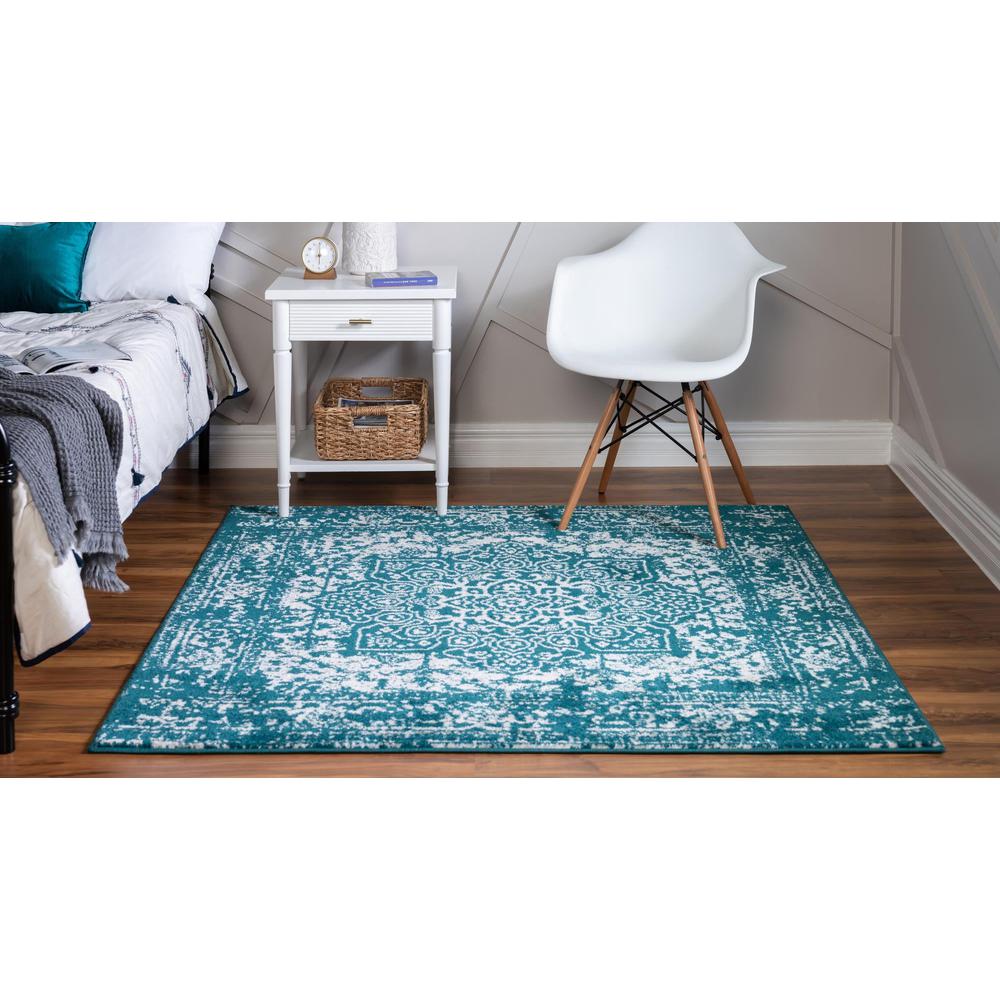 Unique Loom 5 Ft Square Rug in Turquoise (3150384). Picture 4