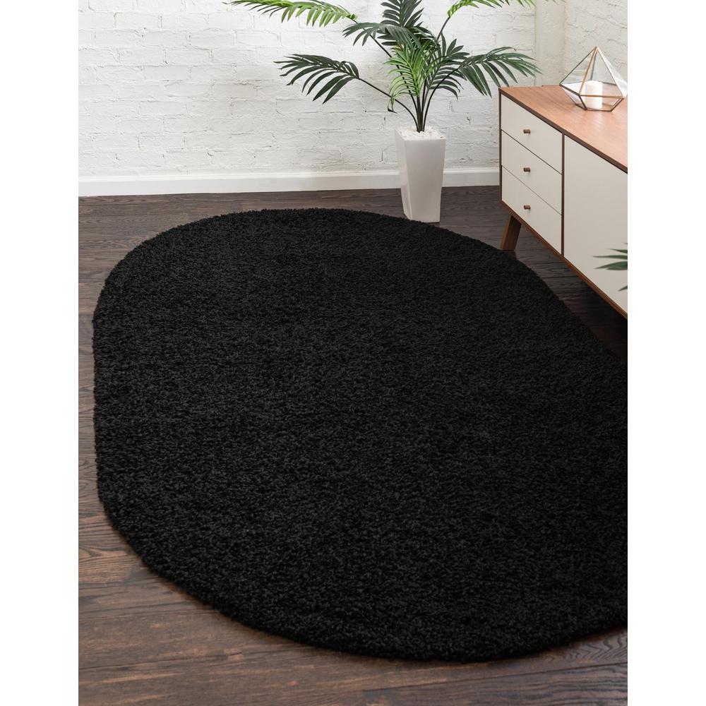 Unique Loom 5x8 Oval Rug in Jet Black (3151367). Picture 2
