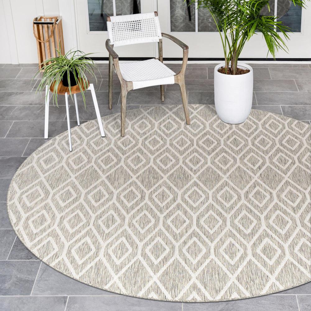 Jill Zarin Outdoor Turks and Caicos Area Rug 6' 7" x 6' 7", Round Gray Cream. Picture 2
