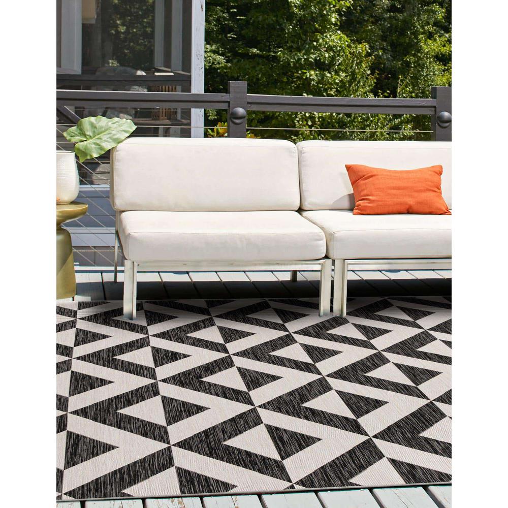 Jill Zarin Outdoor Napa Area Rug 1' 4" x 1' 4", Square Charcoal Gray. Picture 3
