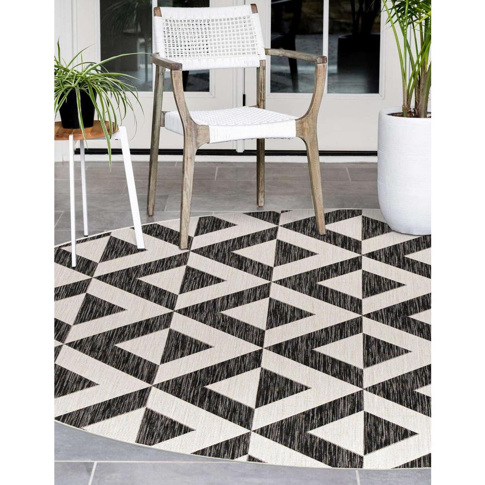 Jill Zarin Outdoor Napa Area Rug 6' 7" x 6' 7", Round Charcoal Gray. Picture 3