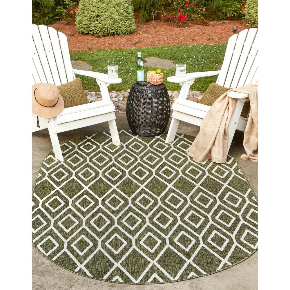 Jill Zarin Outdoor Turks and Caicos Area Rug 7' 10" x 10' 0", Oval Green. Picture 2