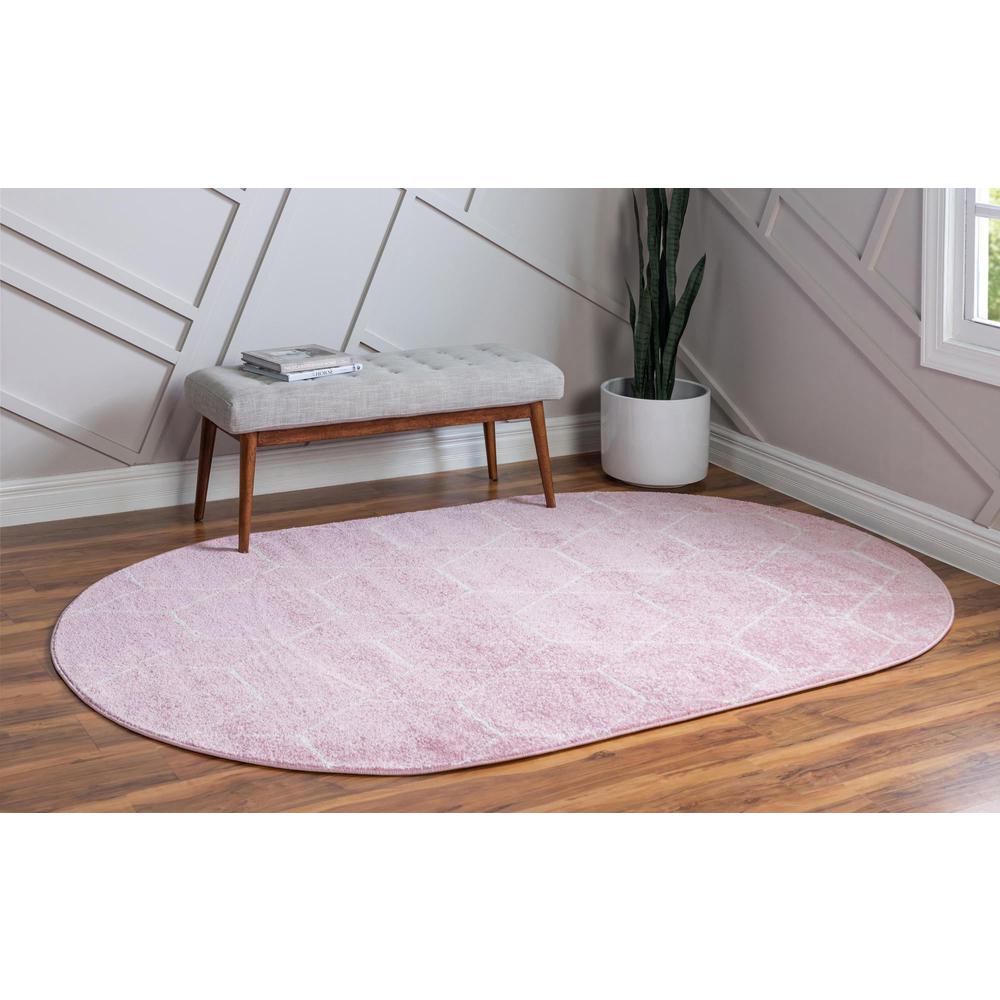 Unique Loom 4x6 Oval Rug in Light Pink (3151605). Picture 3