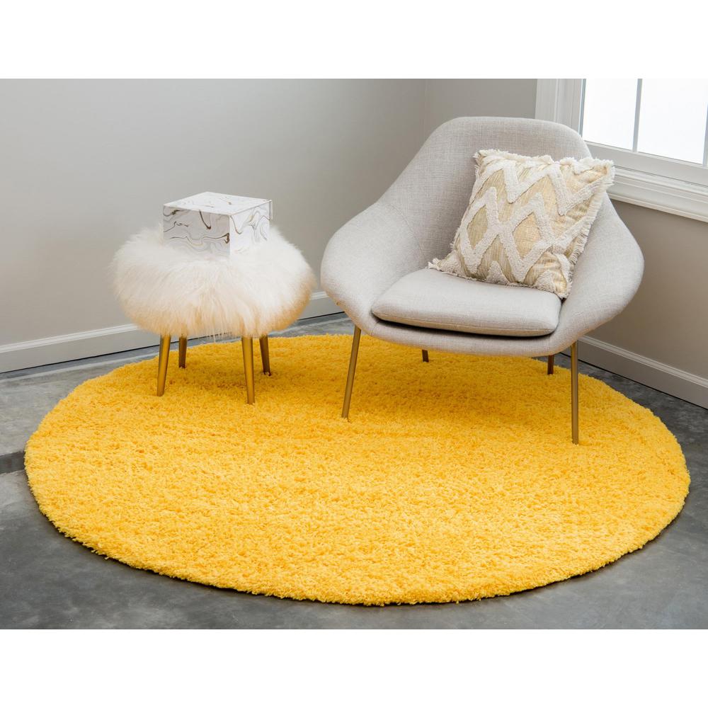 Unique Loom 7 Ft Round Rug in Tuscan Yellow (3151431). Picture 3