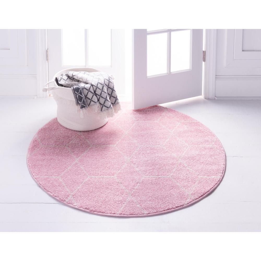 Unique Loom 6 Ft Round Rug in Light Pink (3151602). Picture 3