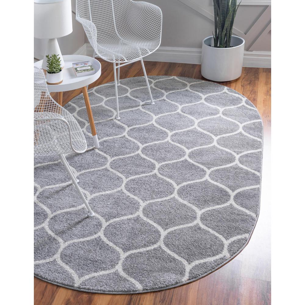 Unique Loom 4x6 Oval Rug in Light Gray (3151571). Picture 2