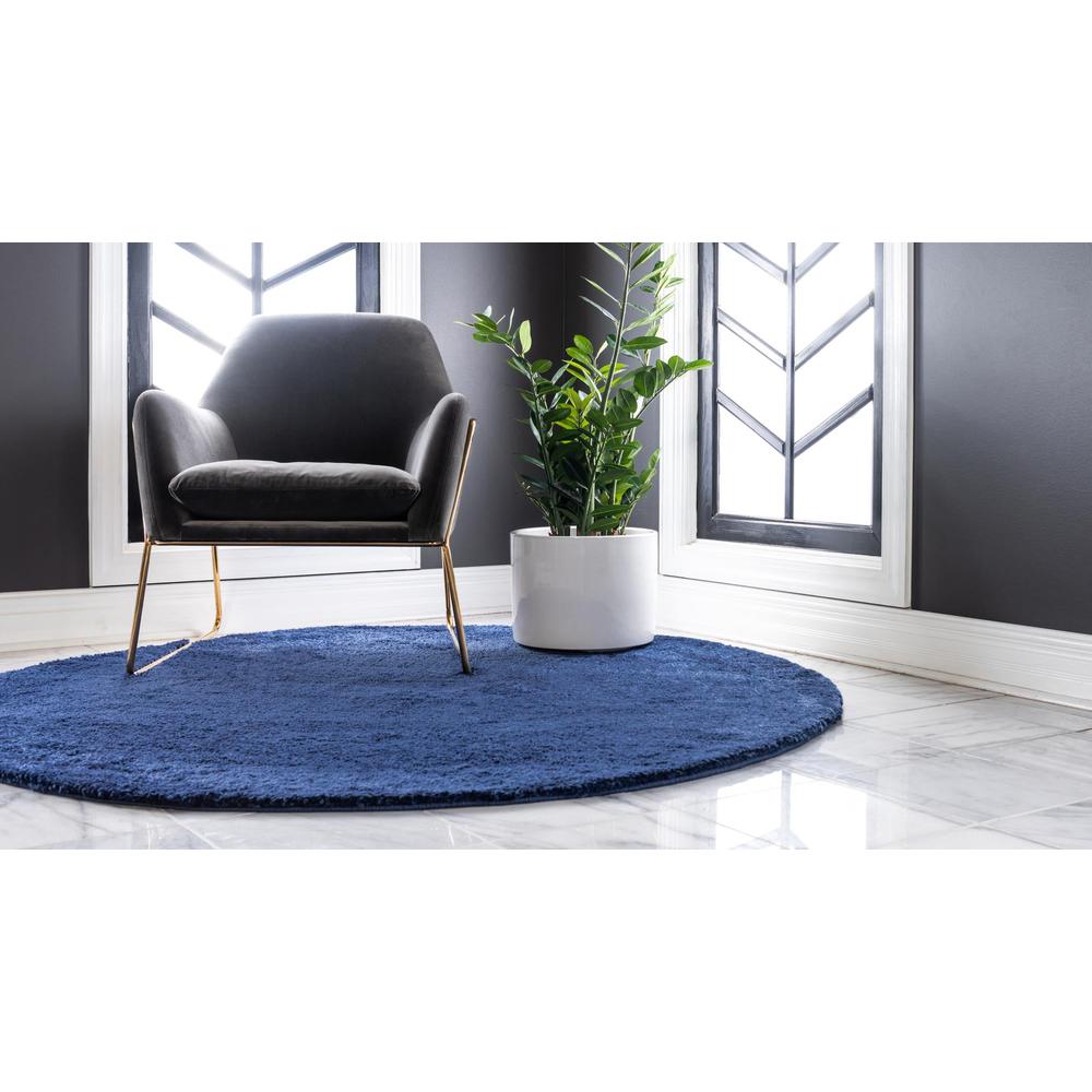 Unique Loom 5 Ft Round Rug in Navy Blue (3152906). Picture 4