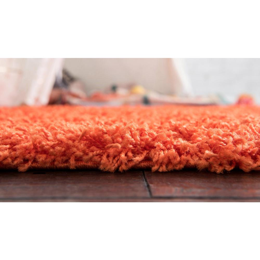 Unique Loom 4 Ft Round Rug in Tiger Orange (3151450). Picture 5