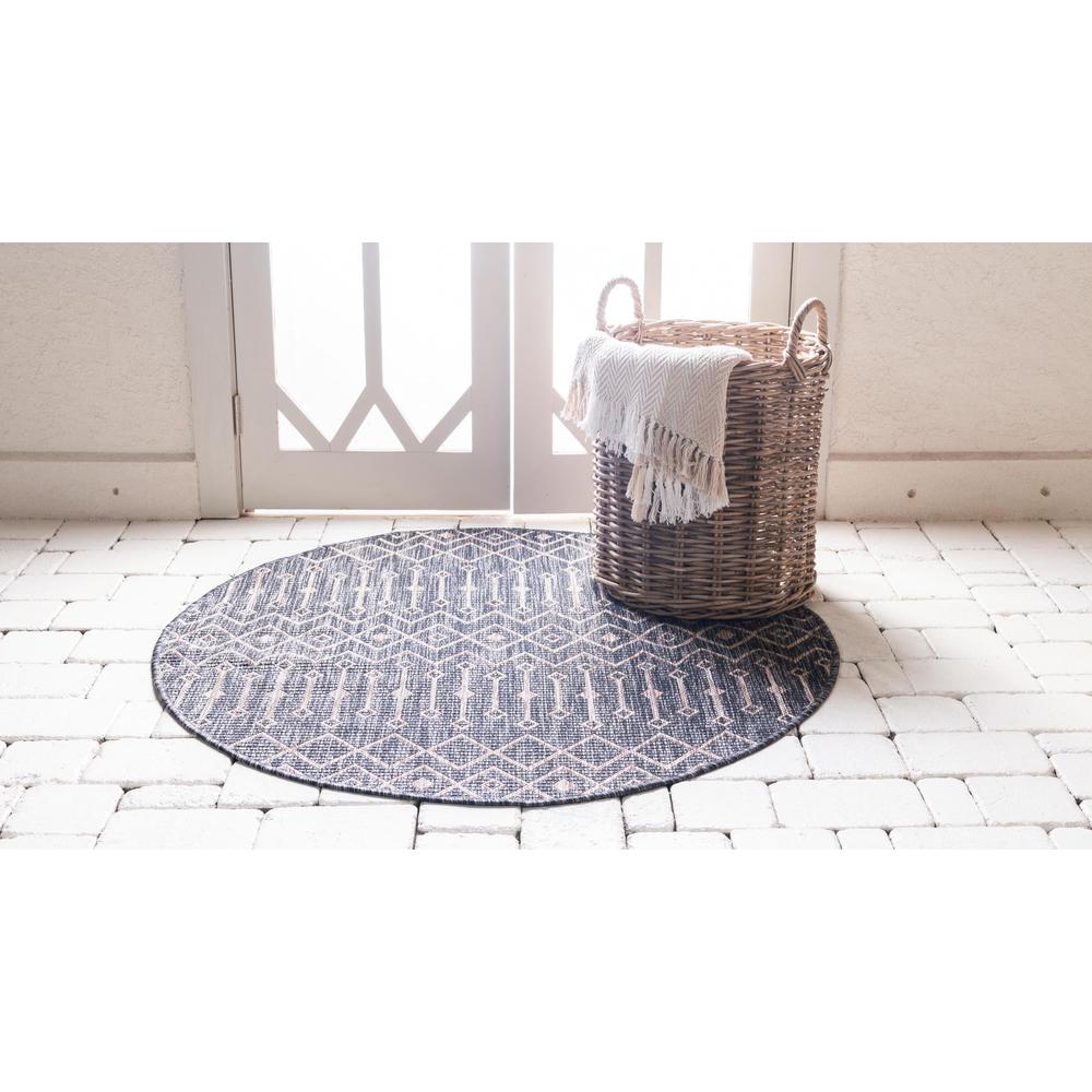 Unique Loom 5 Ft Round Rug in Charcoal Gray (3159561). Picture 3