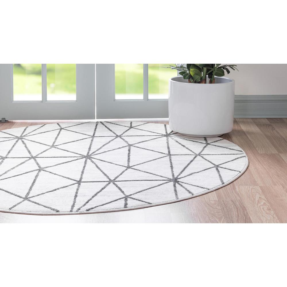 Unique Loom 8 Ft Round Rug in Ivory (3148990). Picture 4