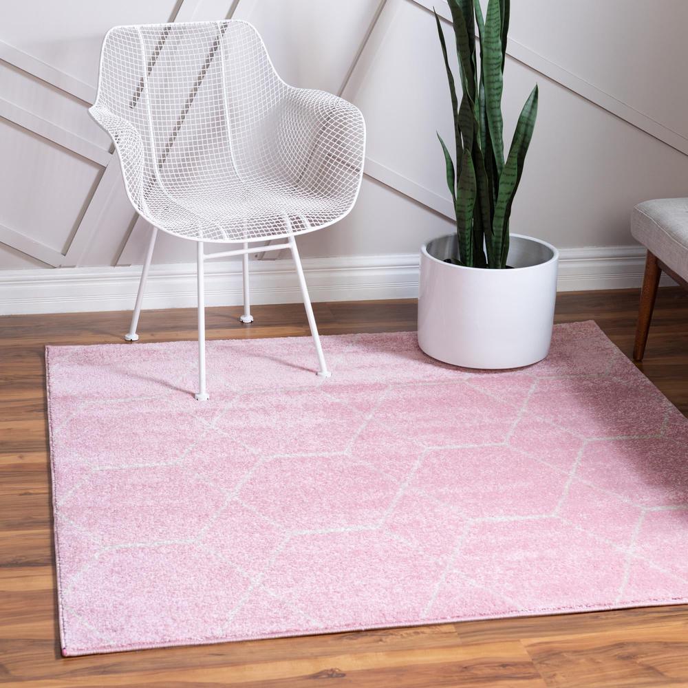 Unique Loom 4 Ft Square Rug in Light Pink (3151611). Picture 2