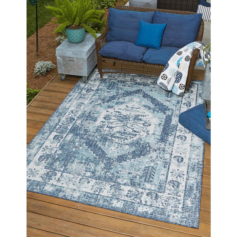 Outdoor Traditional Collection, Area Rug, Blue, 7' 10" x 11' 0", Rectangular. Picture 2