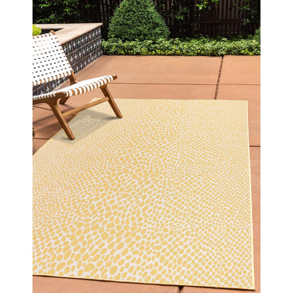 Jill Zarin Outdoor Cape Town Area Rug 7' 10" x 7' 10", Square Yellow Ivory. Picture 2