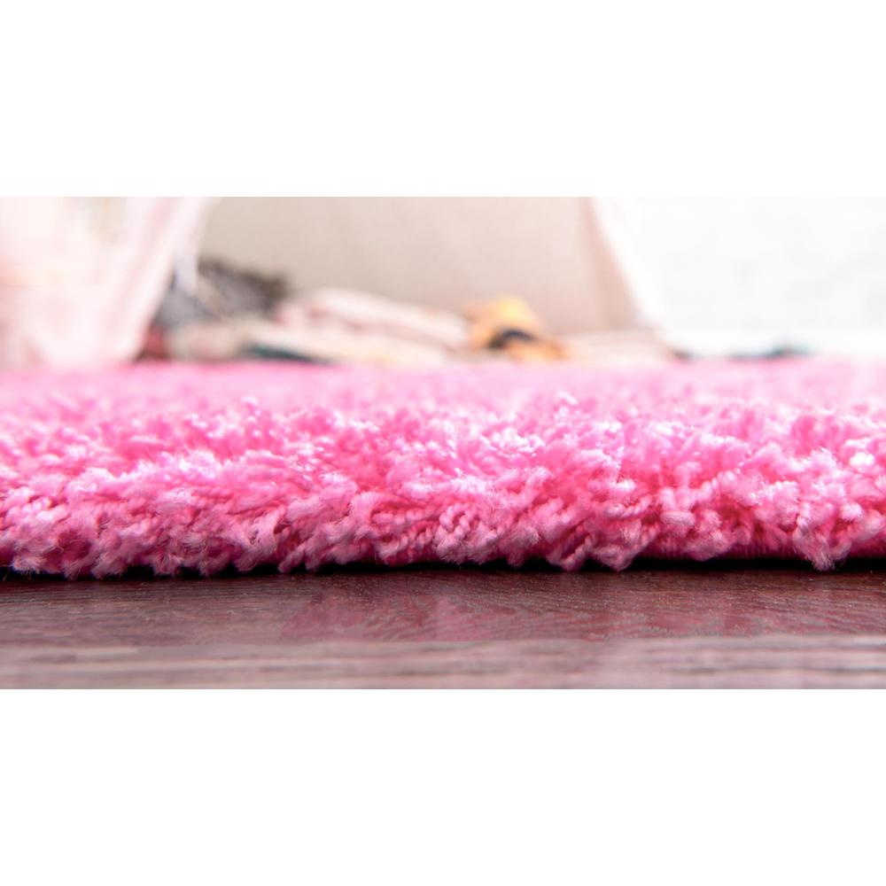 Unique Loom 4 Ft Round Rug in Bubblegum Pink (3151464). Picture 5