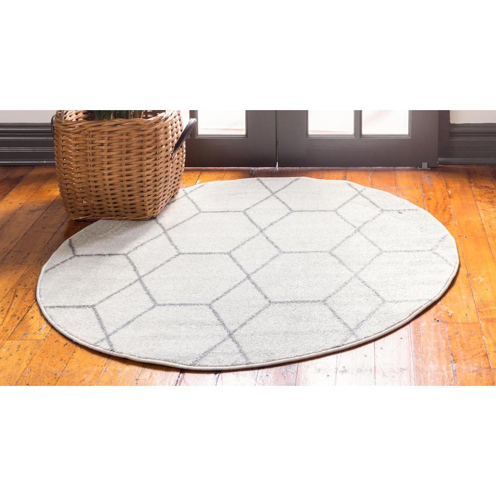 Unique Loom 6 Ft Round Rug in Ivory (3151500). Picture 4