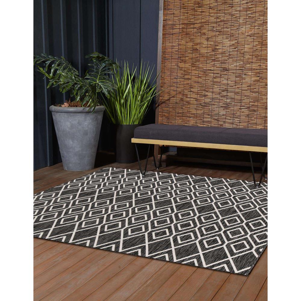 Jill Zarin Outdoor Turks and Caicos Area Rug 7' 10" x 7' 10", Square Charcoal Gray. Picture 3