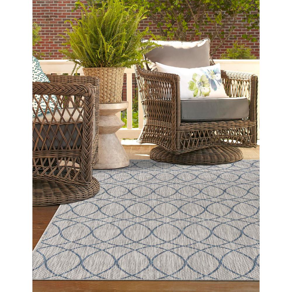 Outdoor Trellis Collection, Area Rug, Gray Blue, 5' 3" x 7' 10", Rectangular. Picture 3