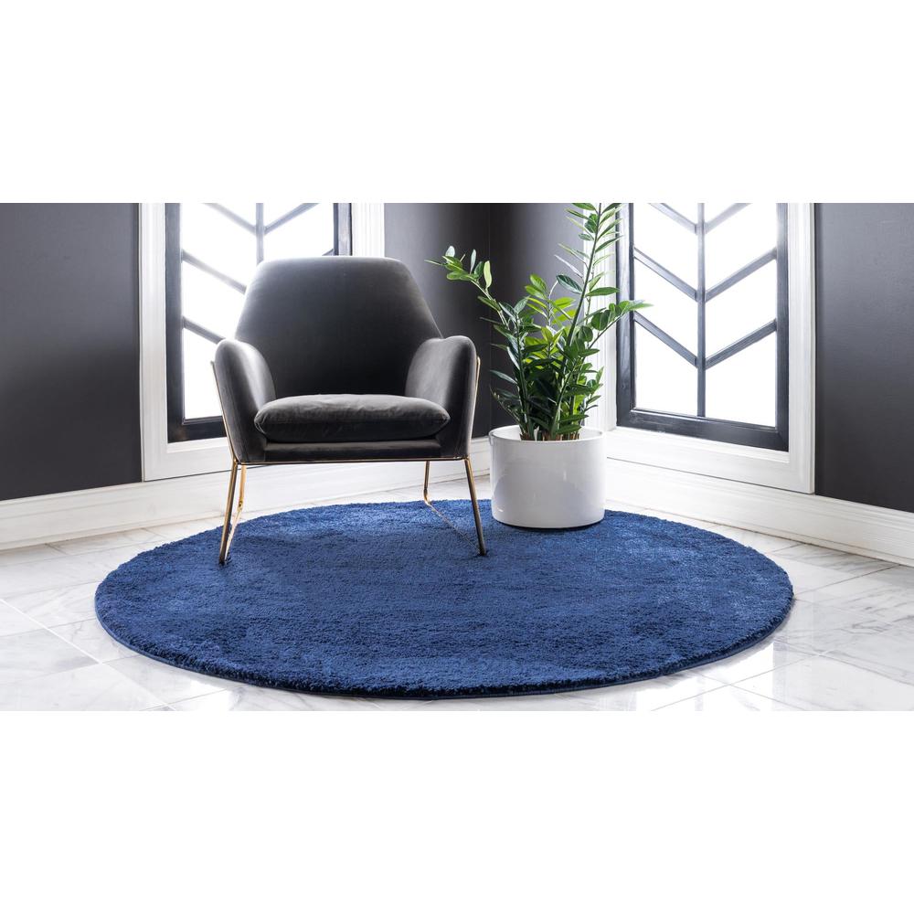 Unique Loom 5 Ft Round Rug in Navy Blue (3152906). Picture 3