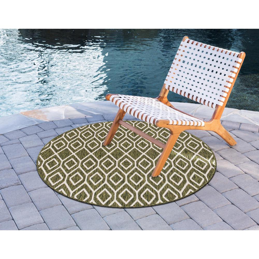 Jill Zarin Outdoor Turks and Caicos Area Rug 6' 7" x 6' 7", Round Green. Picture 3