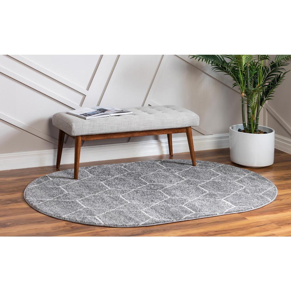 Unique Loom 4x6 Oval Rug in Light Gray (3151520). Picture 3