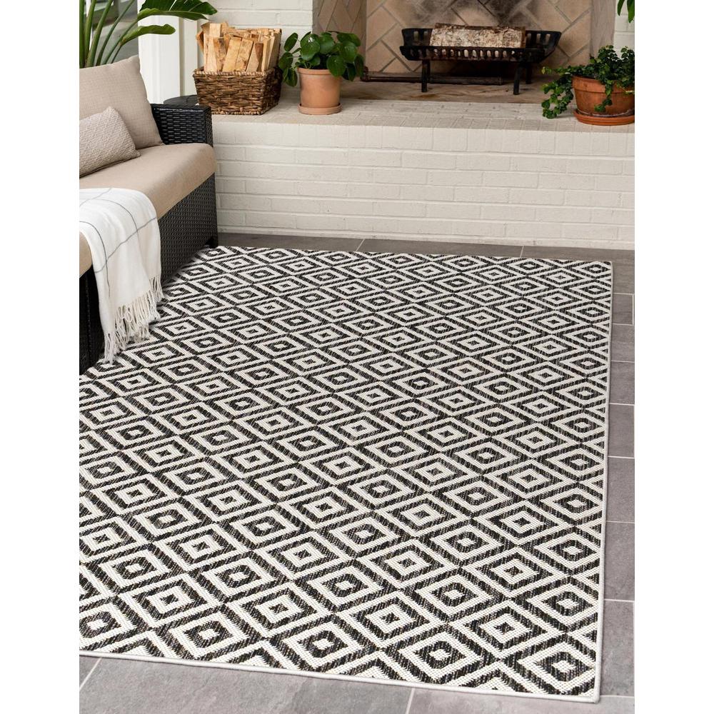 Jill Zarin Outdoor Collection, Area Rug, Charcoal Gray, 7' 10" x 10' 0", Rectangular. Picture 2