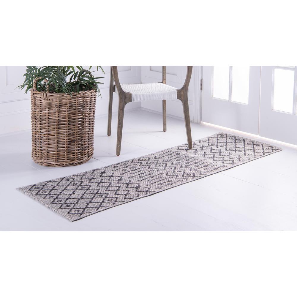 Unique Loom 8 Ft Runner in Light Gray (3159528). Picture 4