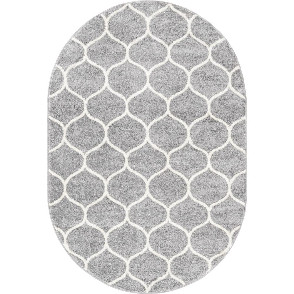 Unique Loom 4x6 Oval Rug in Light Gray (3151571). Picture 1