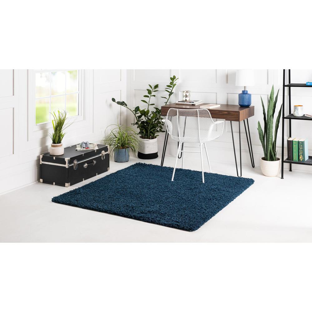 Unique Loom 5 Ft Square Rug in Navy Blue (3151318). Picture 4