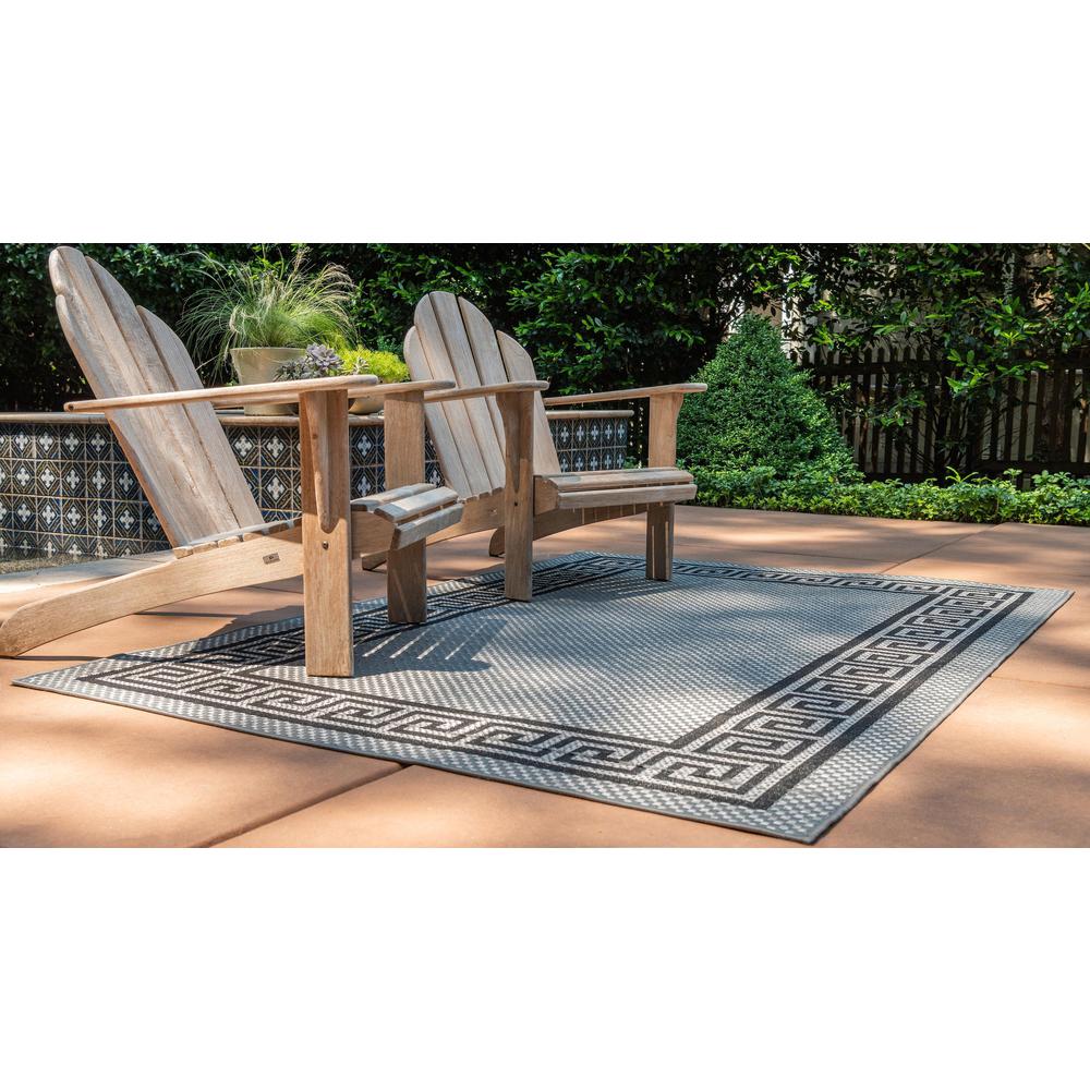 Outdoor Greek Key Rug, Gray (3' 3 x 5' 0). Picture 3