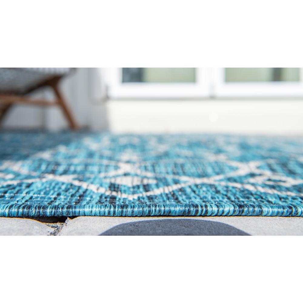 Outdoor Tribal Trellis Rug, Teal/Gray (7' 0 x 10' 0). Picture 5