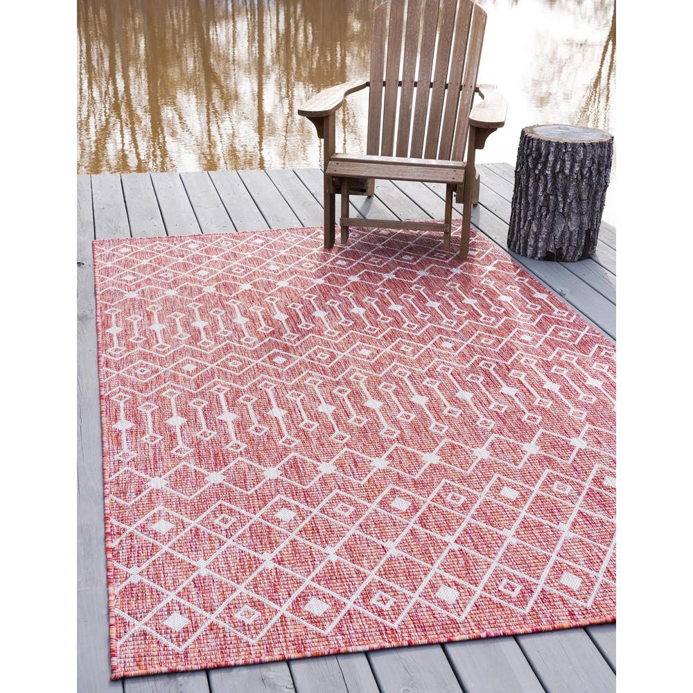 Outdoor Tribal Trellis Rug, Rust Red/Gray (7' 0 x 10' 0). Picture 2