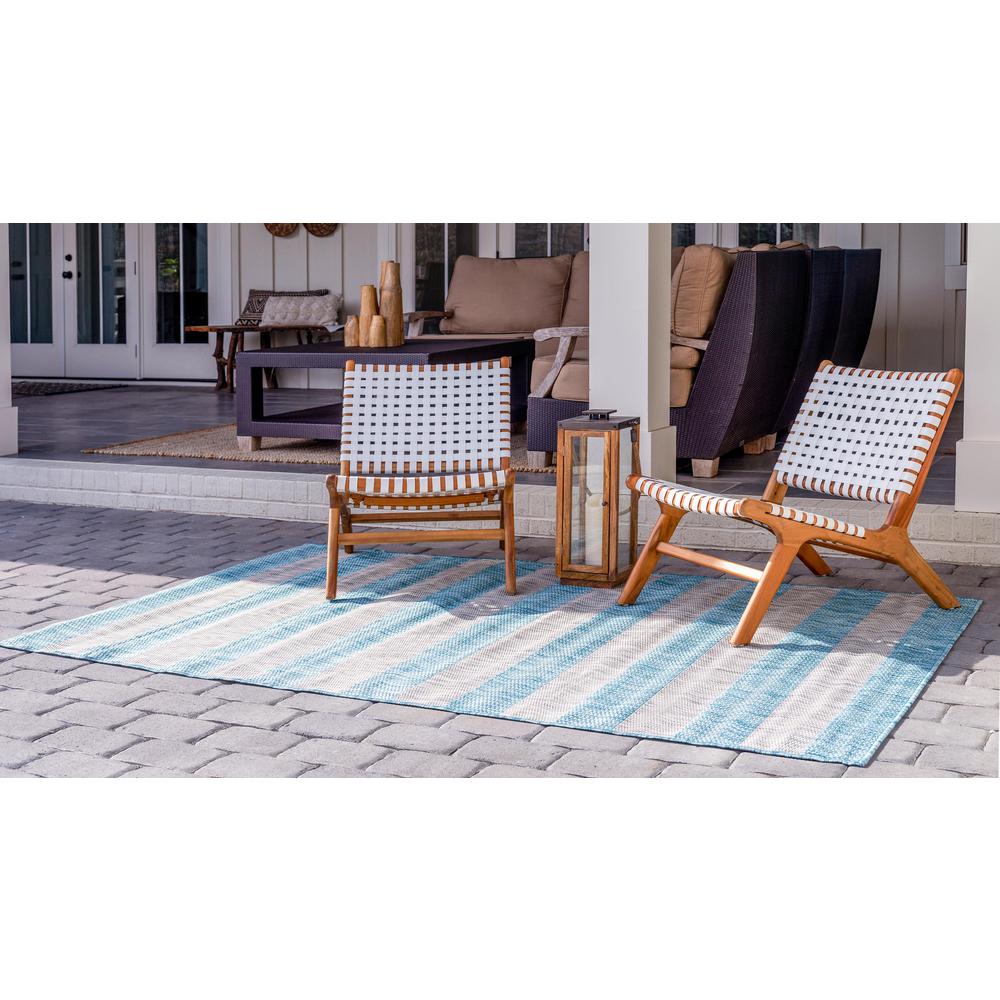 Outdoor Distressed Stripe Rug, Aqua Blue (5' 0 x 8' 0). Picture 3
