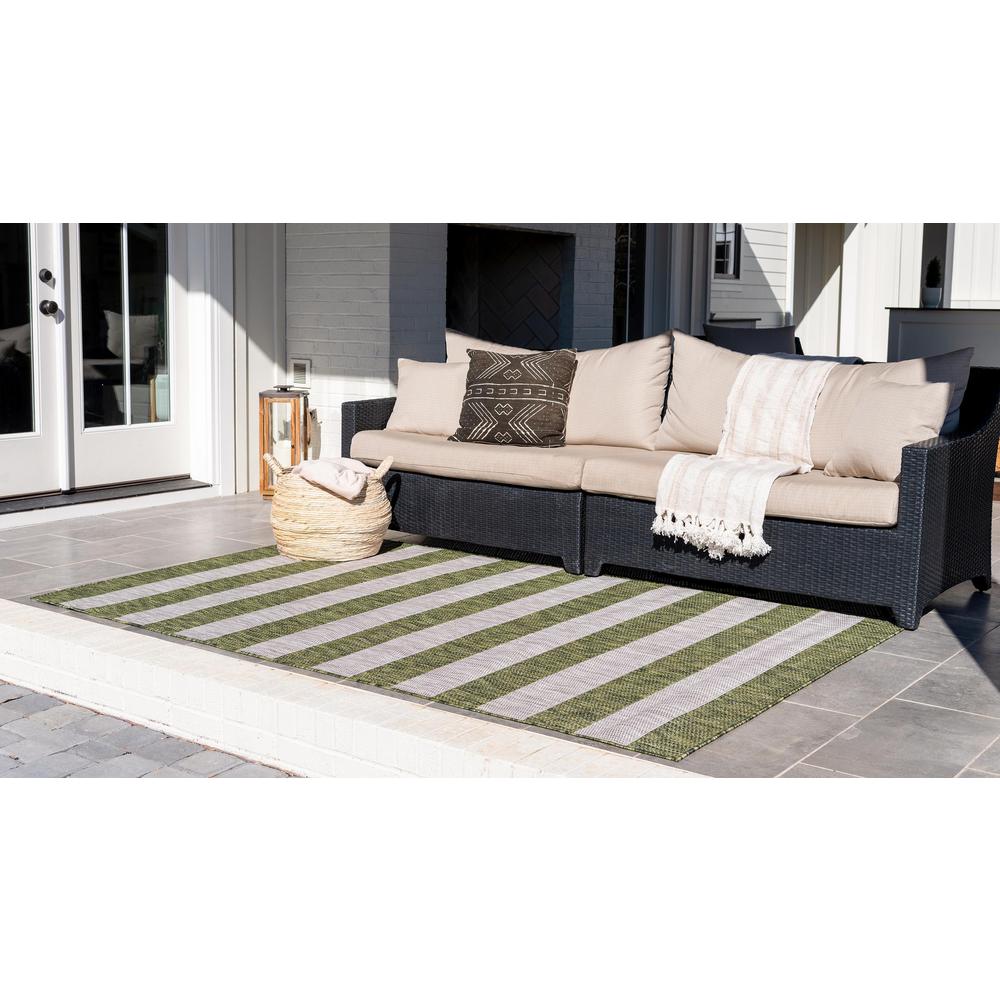 Outdoor Distressed Stripe Rug, Green (5' 0 x 8' 0). Picture 3
