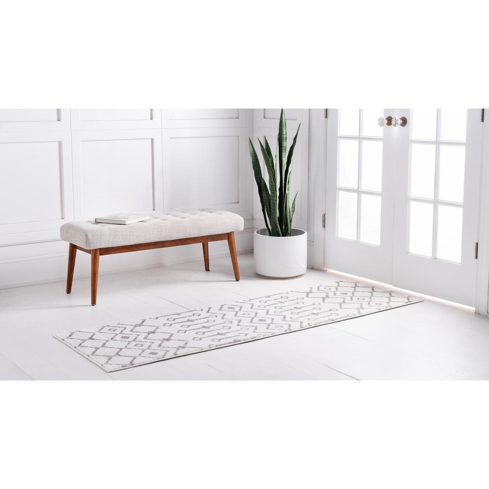 Moroccan Trellis Rug, Ivory/Gray (2' 6 x 8' 2). Picture 3