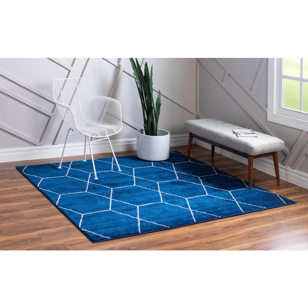 Unique Loom 5 Ft Square Rug in Navy Blue (3151595). Picture 4