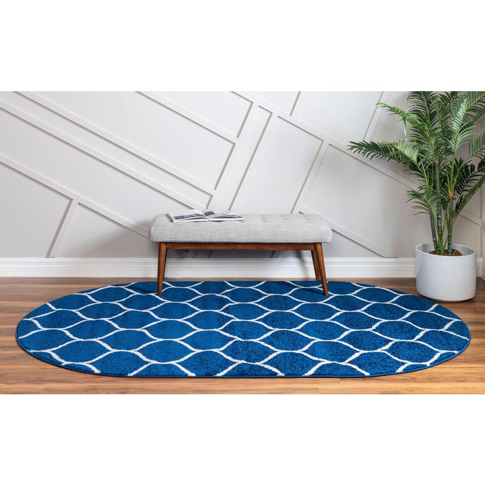 Unique Loom 5x8 Oval Rug in Navy Blue (3151657). Picture 4