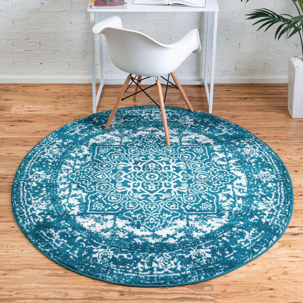 Unique Loom 8 Ft Round Rug in Turquoise (3150382). Picture 2